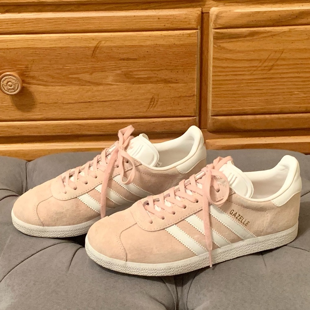 Blush Pink Adidas Gazelle, US 7/UK 5.5